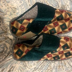 Elegant Green and Gold Women's Slippers